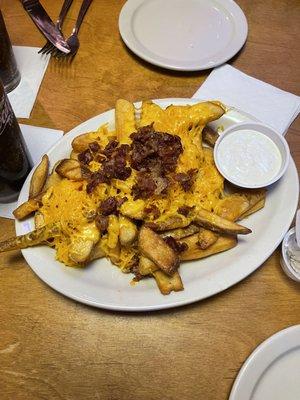 Cheesy fries with bacon