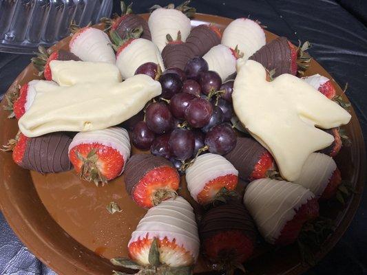 From my cousin on the mainland. My mom ate a few! Nice chocolate covered strawberries, grapes & chocolate doves.