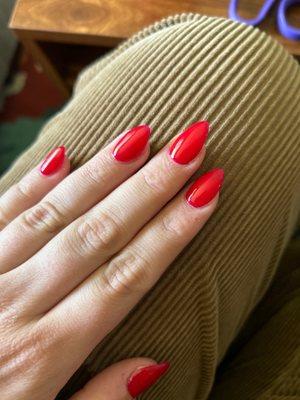 Red, almond/pointed shaped nails