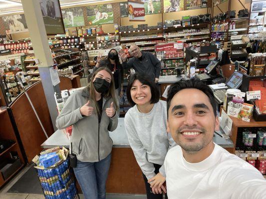 Angelique was SO HELPFUL. Learned so much about cat nutrition. Greg had such great hospitality and great humor. Had to take a selfie!