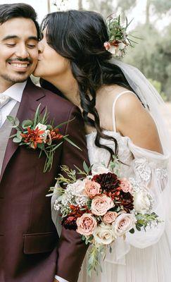 Bridal bouquet, pocket square, hairpiece