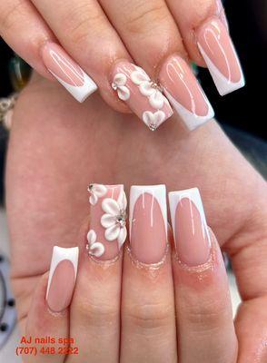 "Bringing nails to life with a touch of 3D magic!  Elevate your style with these stunning, dimensional designs!"