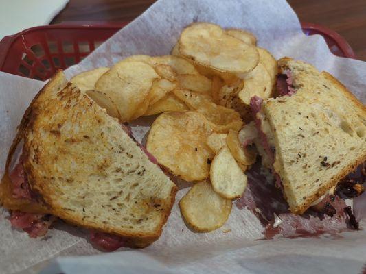 Reuben and house chips