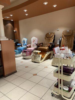 Children's pedicure chairs