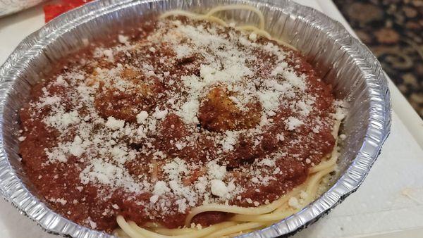 Spaghetti and meatballs