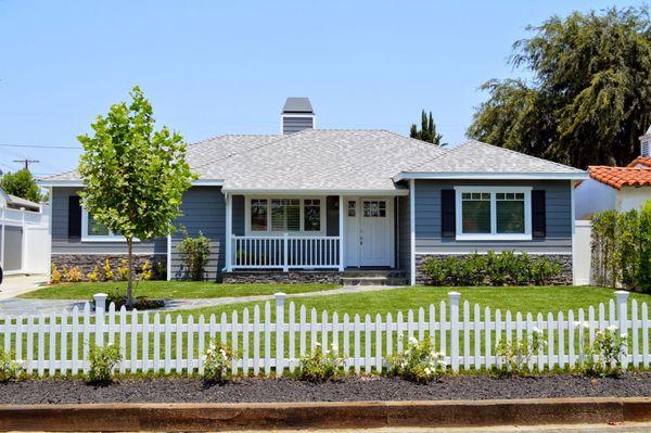 Scalloped Vinyl picket fencing, custom install. Residential.