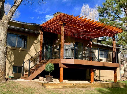 This deck and pergola combo build was just what this customer needed to get ready for a summer of family and friends hanging out together.