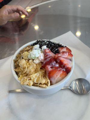 Oreo Snow Bowl with strawberries