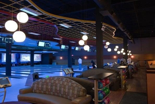 14 Bowling Lanes