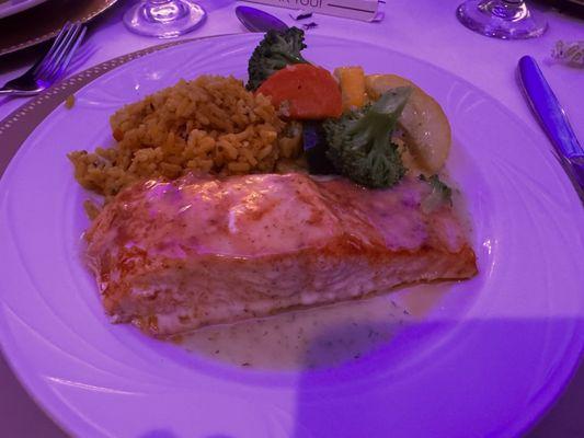 Salmon and rice not bad at all. Served at the Rockland County Law Enforcement Hispanic Society Scholarship Gala ‍