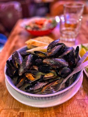 Steamed Mussels