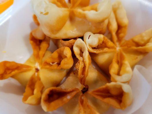 Crab rangoons