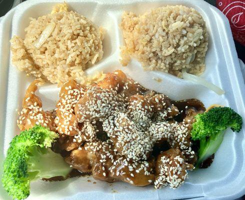 Sesame chicken with fried rice