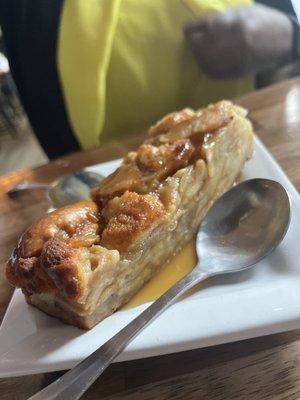 Banana bread pudding