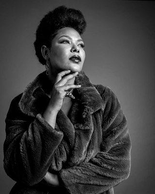 Atlanta model B&W Old School  glamorous look - M2M Pics Photography or m2mpics is an Affordable Portrait Photography Alpharetta, Atlanta