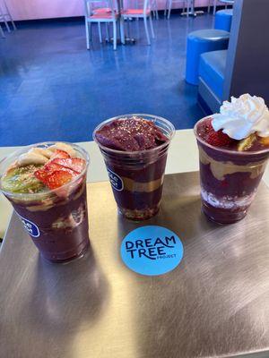 Acai parfaits