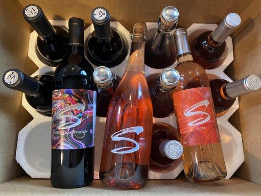 The Wine Stash Cabernet, Rose & Sparkling! 12 pack (case) shippers do the job to UPS or FEDEX.