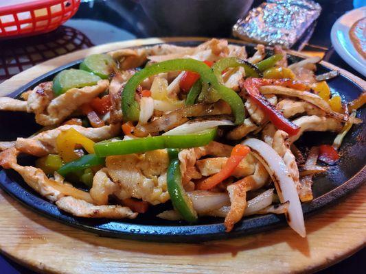 Lunch chicken fajitas