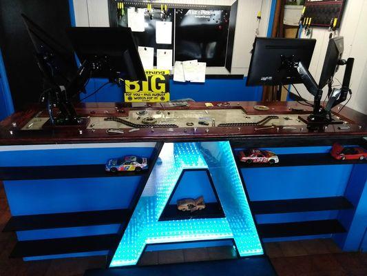 Counter top build with Infinity Mirror pic.