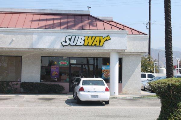 Subway in mid-morning, before the noontime rush.