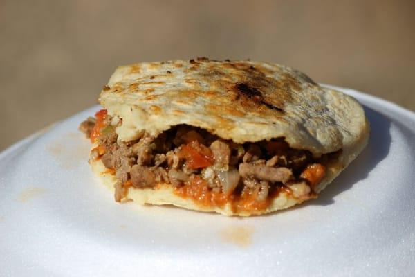 -Bistek Ranchero Gordita
-Country style steak gordita