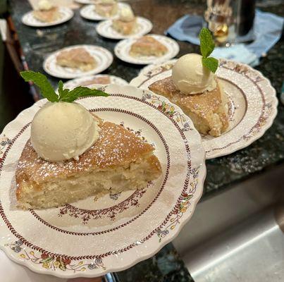 French Rhum Apple Cake w. homemade vanilla ice cream