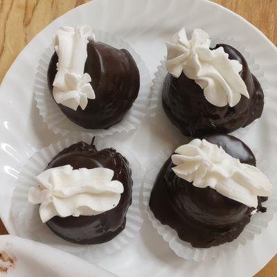 Cream-filled Cupcakes...way better than hostess