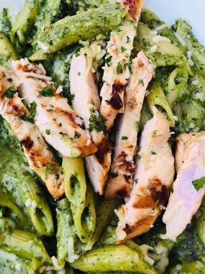 Pesto pasta with chucjen