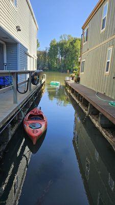 5/10/2024 - One of the houseboat areas people live on.