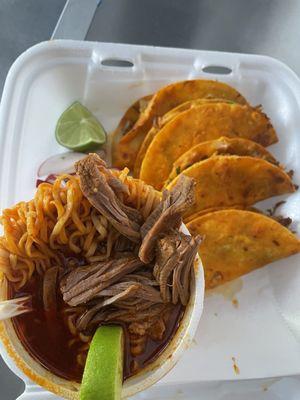 Maruchan-birria