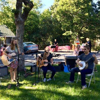 Sandy's family band!