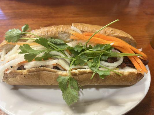 Banh mi beef