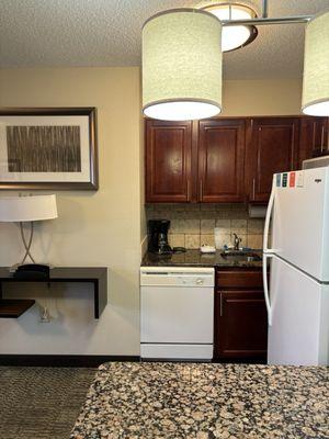 King suite kitchen