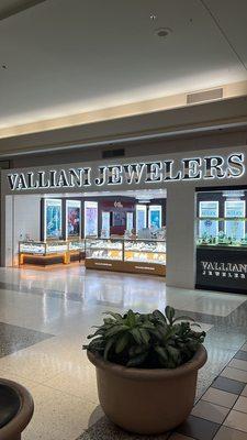 Valliani Jewelers - Inland Center San Bernardino