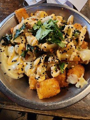 Kimchi totchos