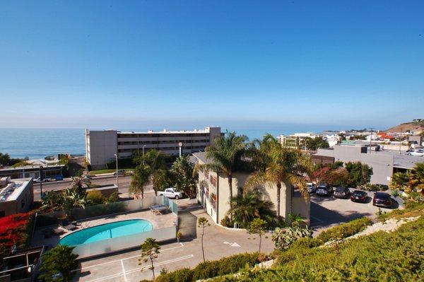 Upper sun deck view of Malibu