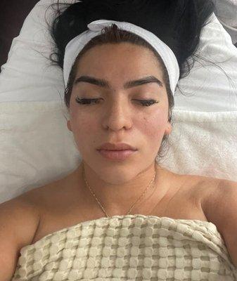 Schedule your next facial lymphatic drainage  Get ready to glow  This treatment helps with  Anti-aging, Lifting & reducing double chin