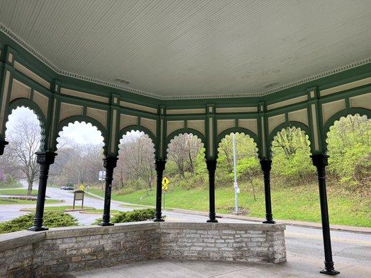 Inside the Gazebo. I had an "off" feeling when I was in here. Only to find out later that a woman was murdered here in the 1920s!