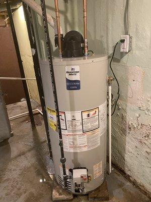 Power vented water heater