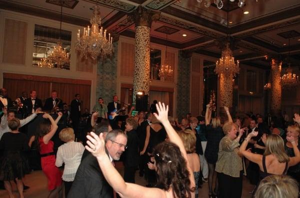 UpBeat Orchestra at the Drake Chicago, Chicago Wedding Orchestra Photography By Joanna Kozek