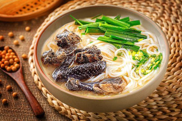 Black-Bone Chicken Noodle