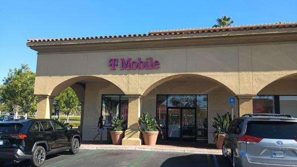 Front of T Mobile at Alton and Culver in Irvine.