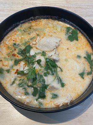 12/12/21 (sun): Tom Kha Noodle Soup w/ Chicken. Soooo goood!!