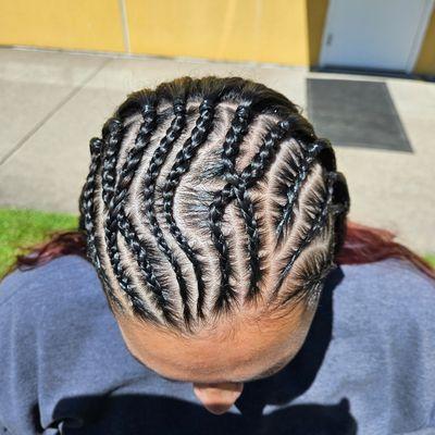 Cali’s Hands Braiding Studio