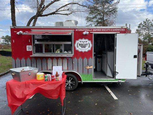 Biscuit truck