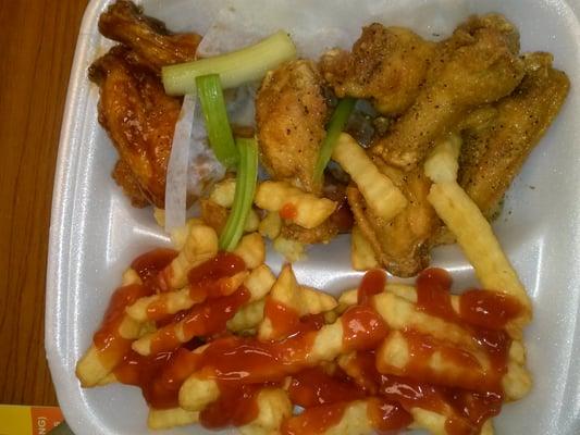 Honey BBQ & Honey garlic wings with fries