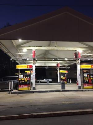 Shell Westwood -- 75 Providence Highway / Route 1, Westwood                Station