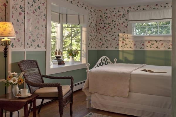 Pumpkin Island room with private porch and bay window