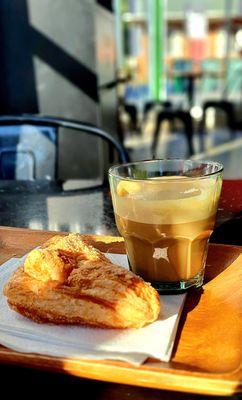 Cortado and apple turnover