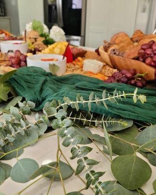 Brunch grazing table